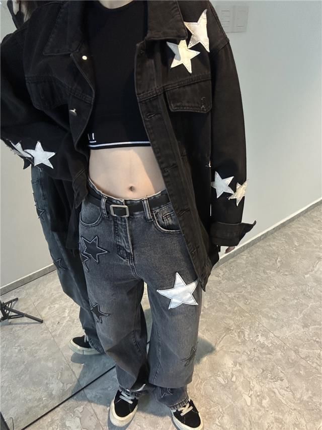 Coline - Mid Waist Star Applique Washed Loose Fit Jeans