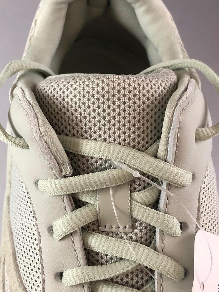 Adidas Yeezy Boost 700 Salt