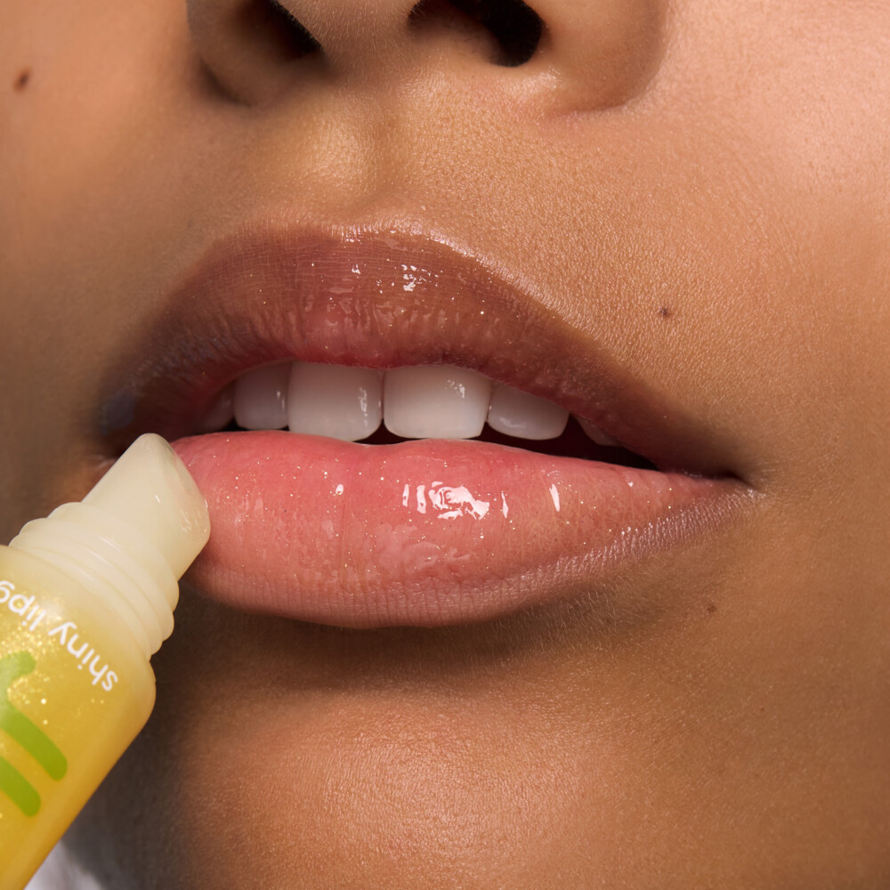 essence Juicy Bomb Shiny Lipgloss 106 Mellow Mango10 ml