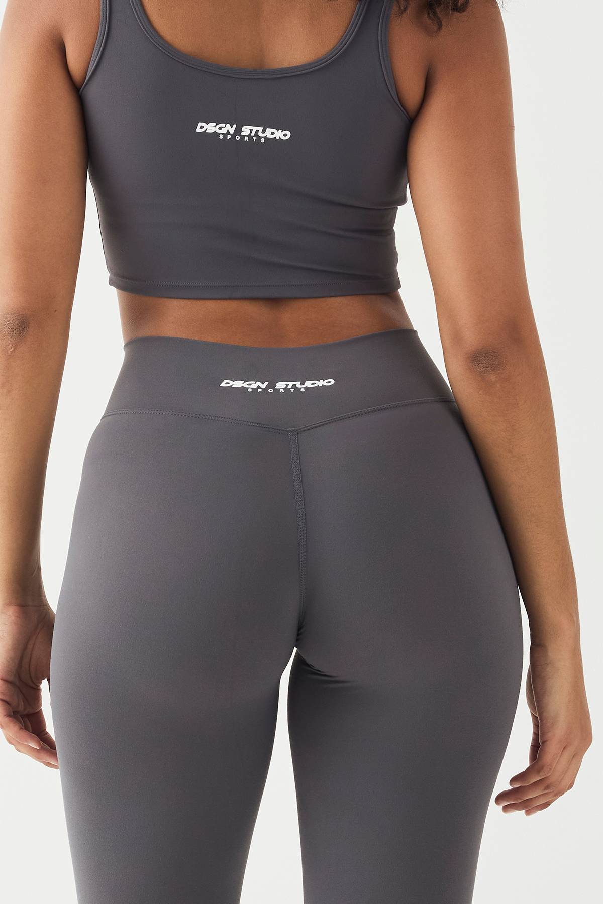 Legging DSGN Studio Taille Haute Ultra Sculptant à Ceinture Croisée