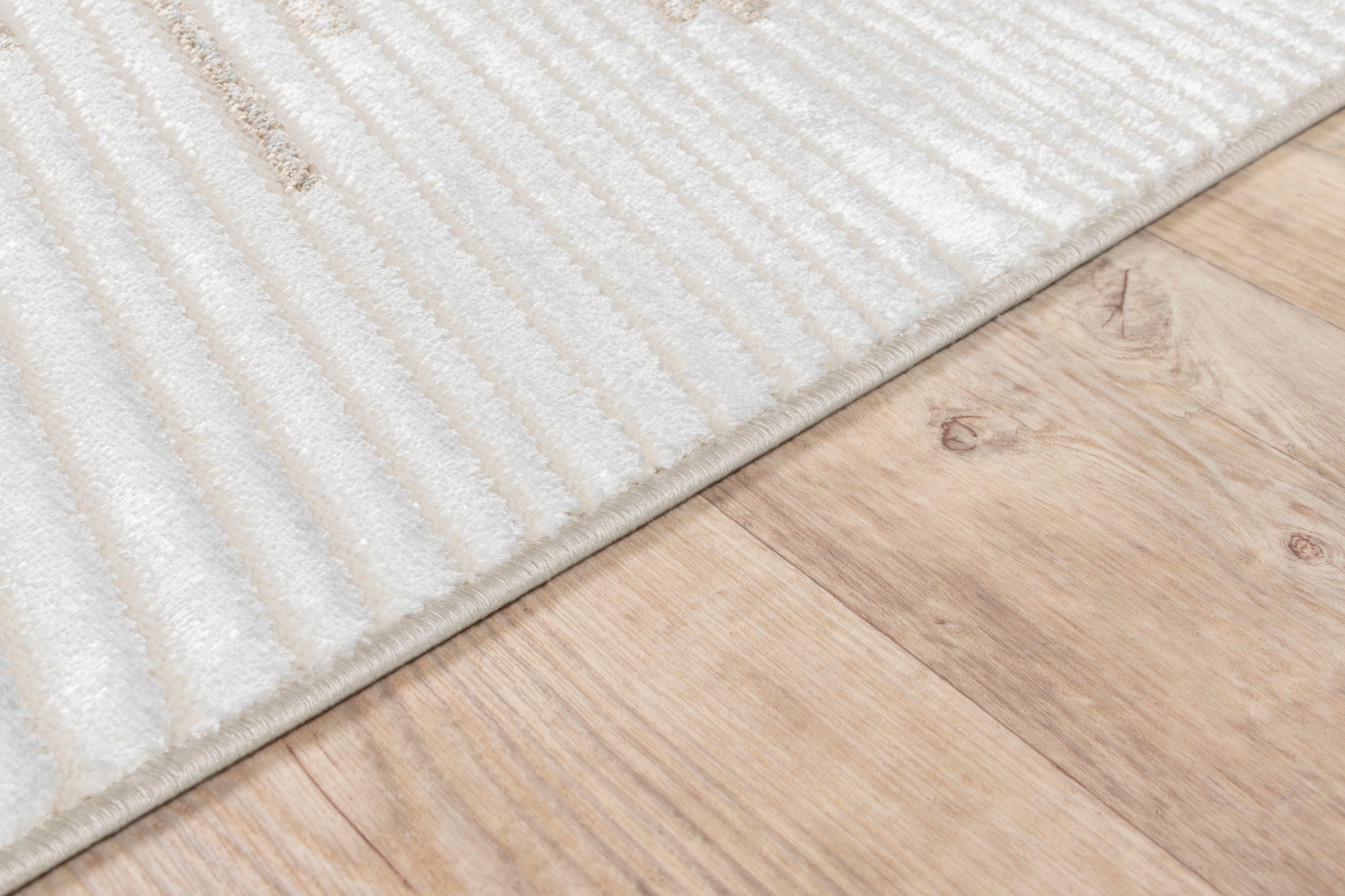 my home Teppich »Elora  Kurzflor« rechteckig 8 mm Höhe mit leichtem Glanz, Hoch Tief Struktur, elegantes Design, Wohnzimmer