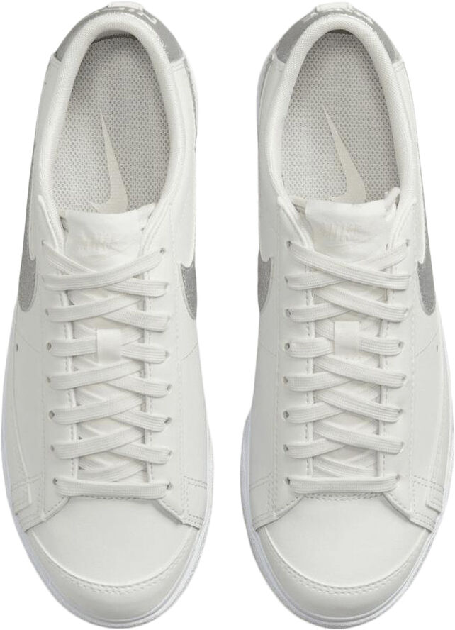 Nike blazer low platform Summit white/metallic silver-s
