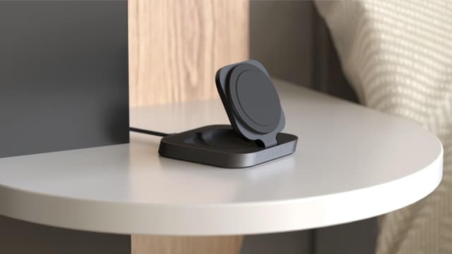 Zens magnetisk oplader til natbord