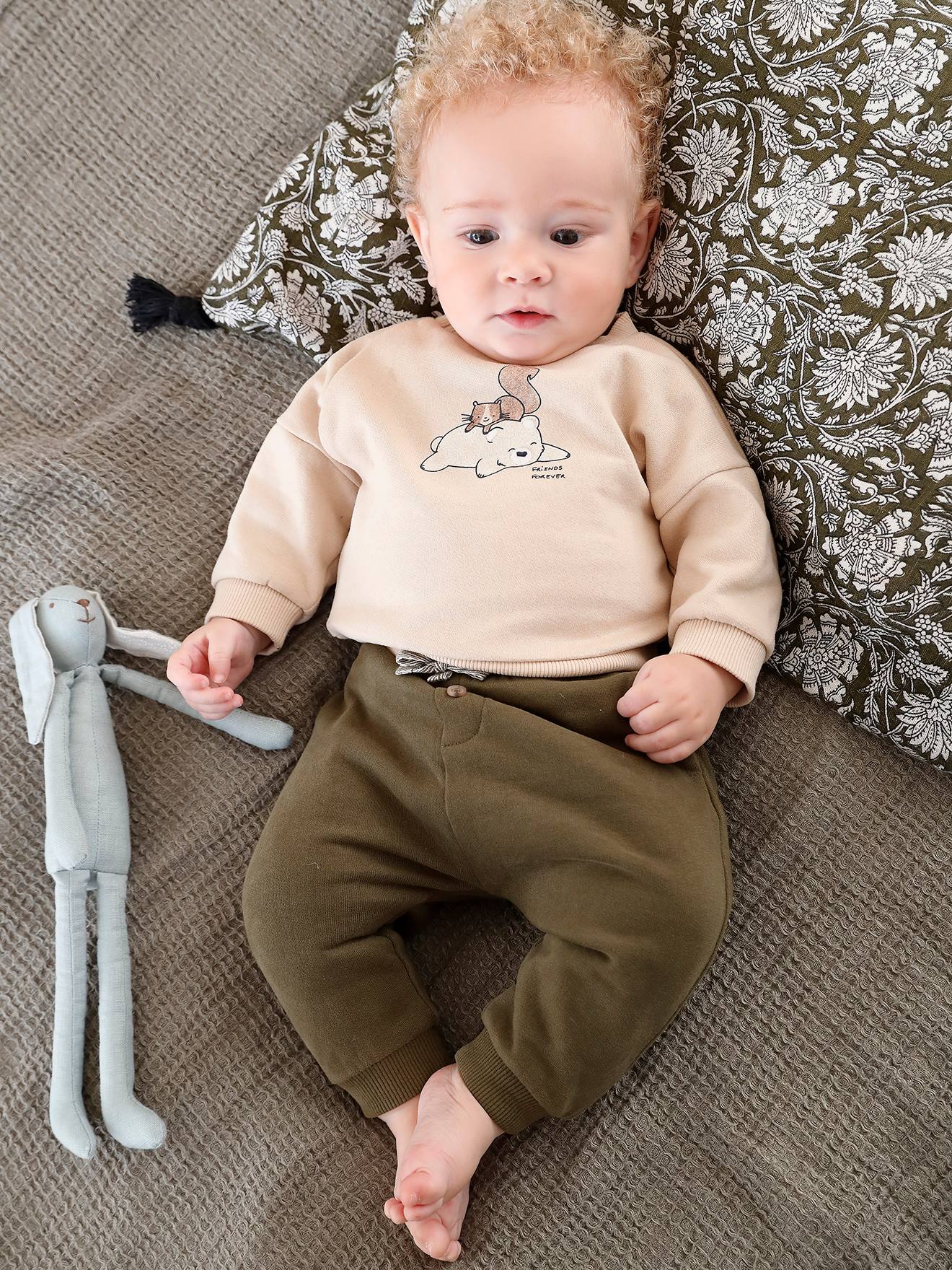 Conjunto de moletom e calça de fleece para bebê, verde escuro liso com estampas.