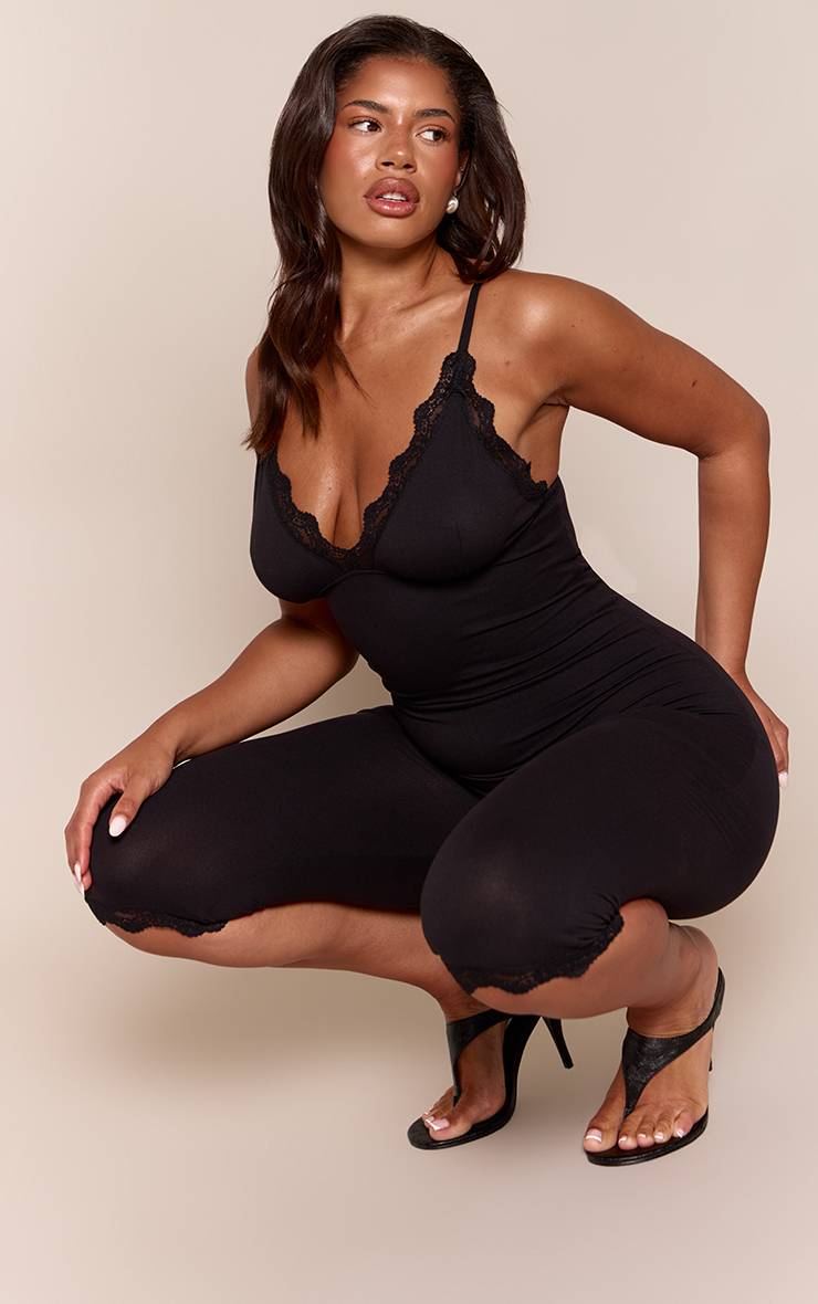 Noir Combinaison Capri Sculptante À Décolleté Plongeant Avec Détails En Dentelle