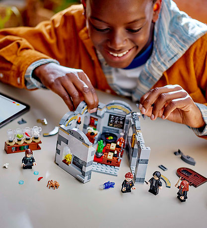 LEGO® Harry Potter - Schloss Hogwarts: Zaubertran... - 76431 - 3