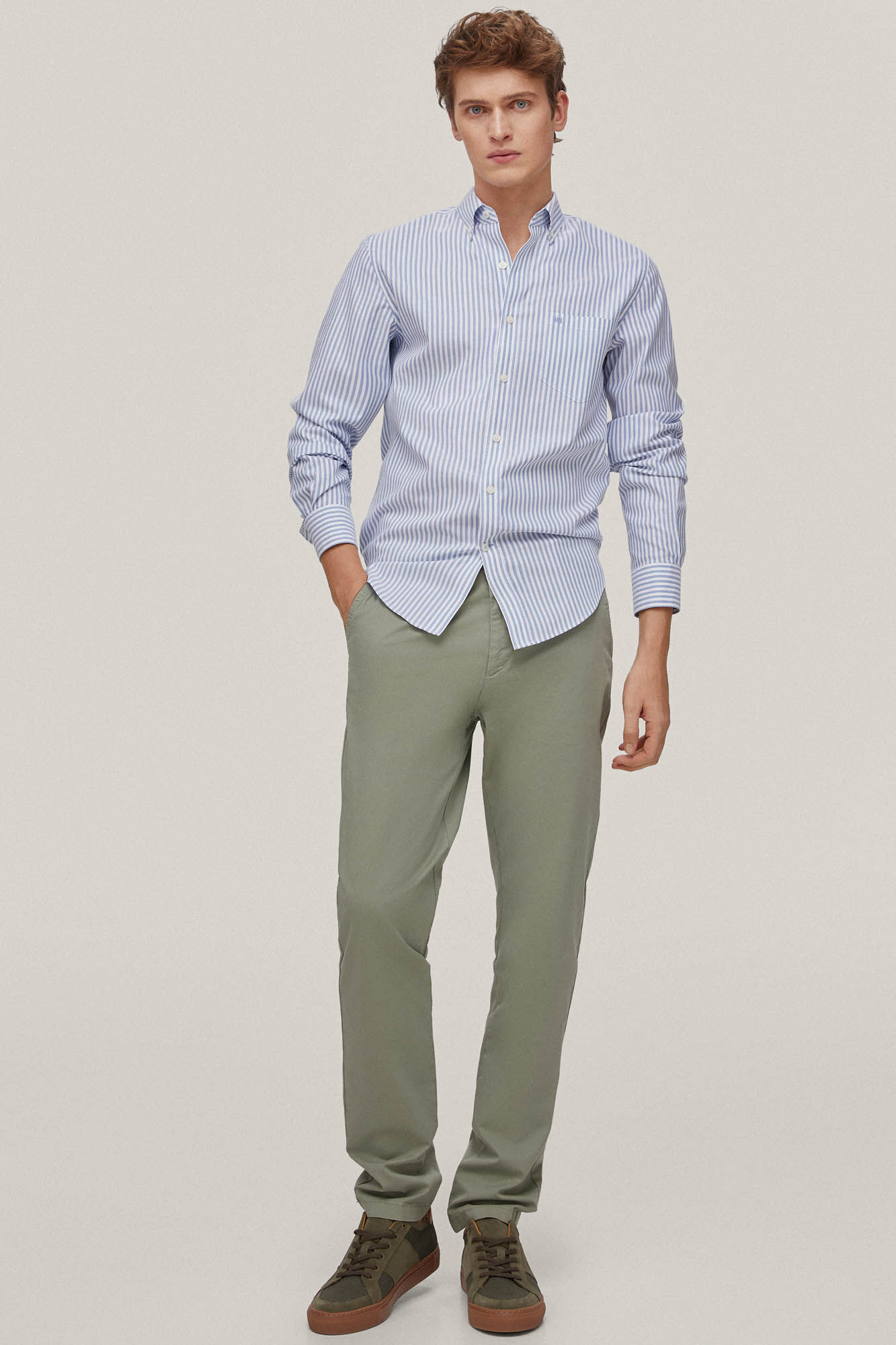 Calça chino premium, leve e de corte slim - Verde