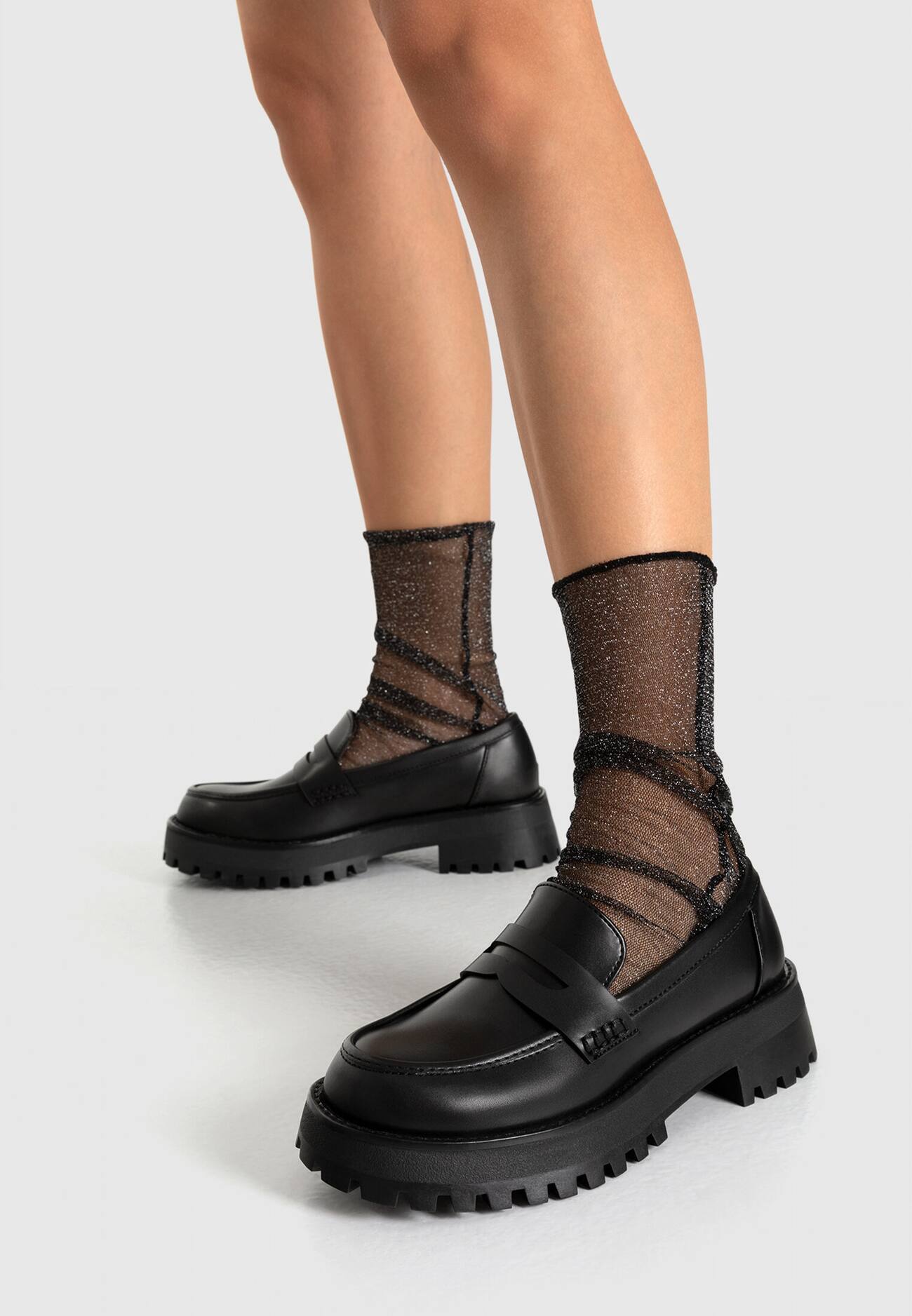 Mocassins com solado tratorado