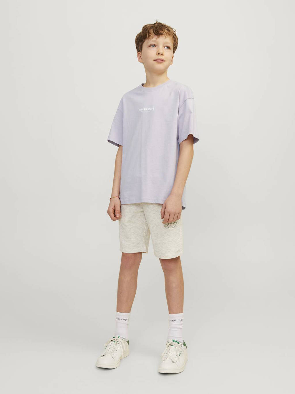 JACK & JONES T-shirt KORVESTERBRO met tekst lila