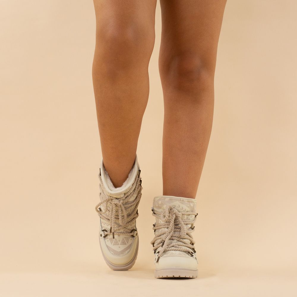 CHA boots Tiber Art Polar