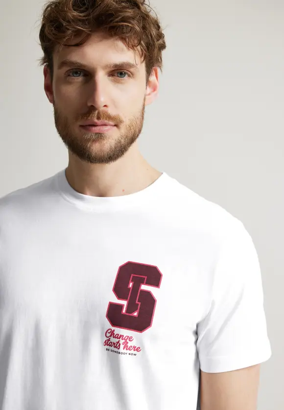 T-Shirt mit Brustprint - White