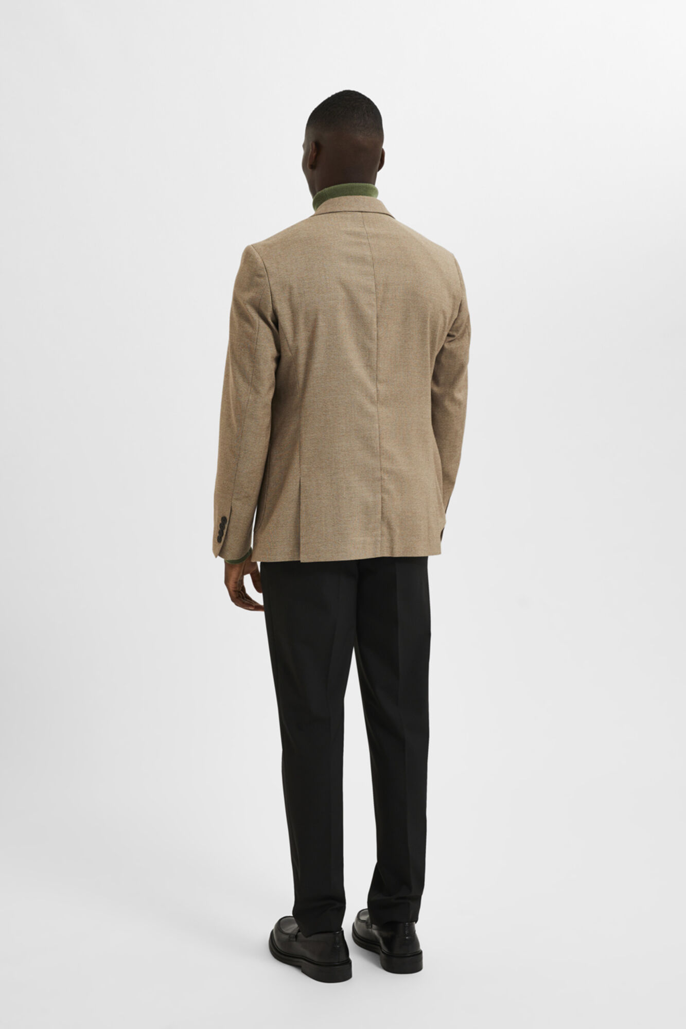 Blazer slim fit confeccionado com materiais reciclados - Marrom