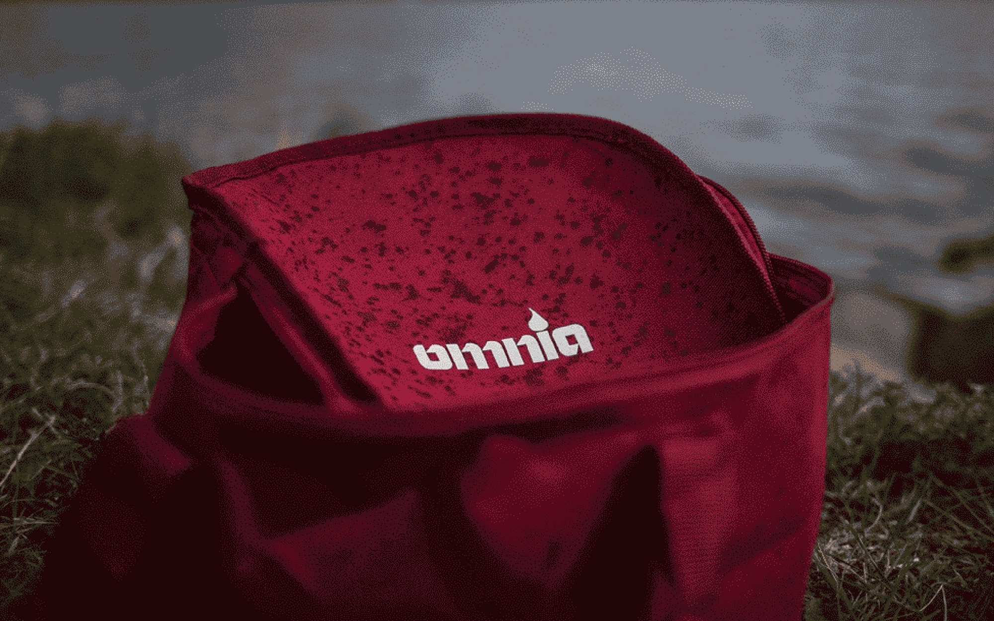 Omnia Tasche