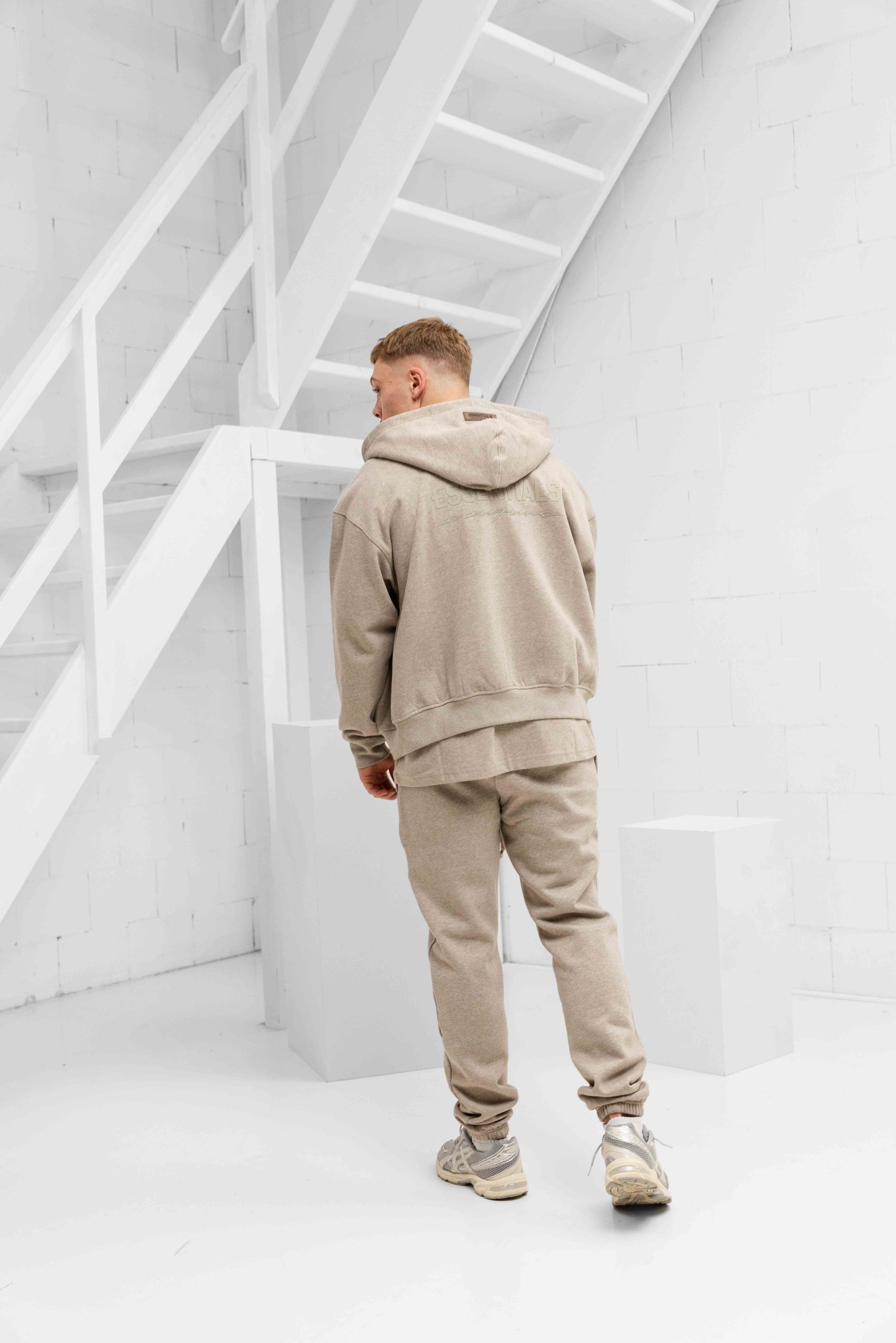 Cou7ure Essentials Basic Zipper Trainingspak Heren Lichtbruin