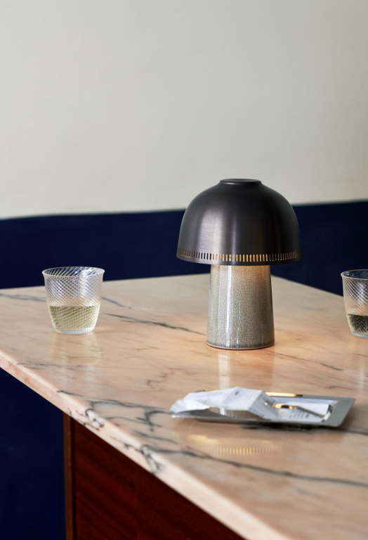 &tradition Raku SH8 tafellamp oplaadbaar Beige grey & Bronzed