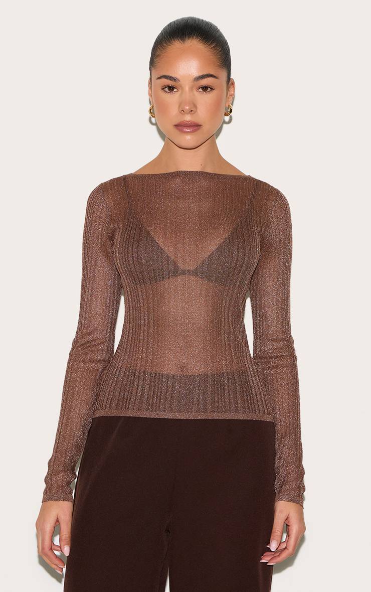 Chocolat Top En Maille Transparente À Manches Longues Et Col Bateau