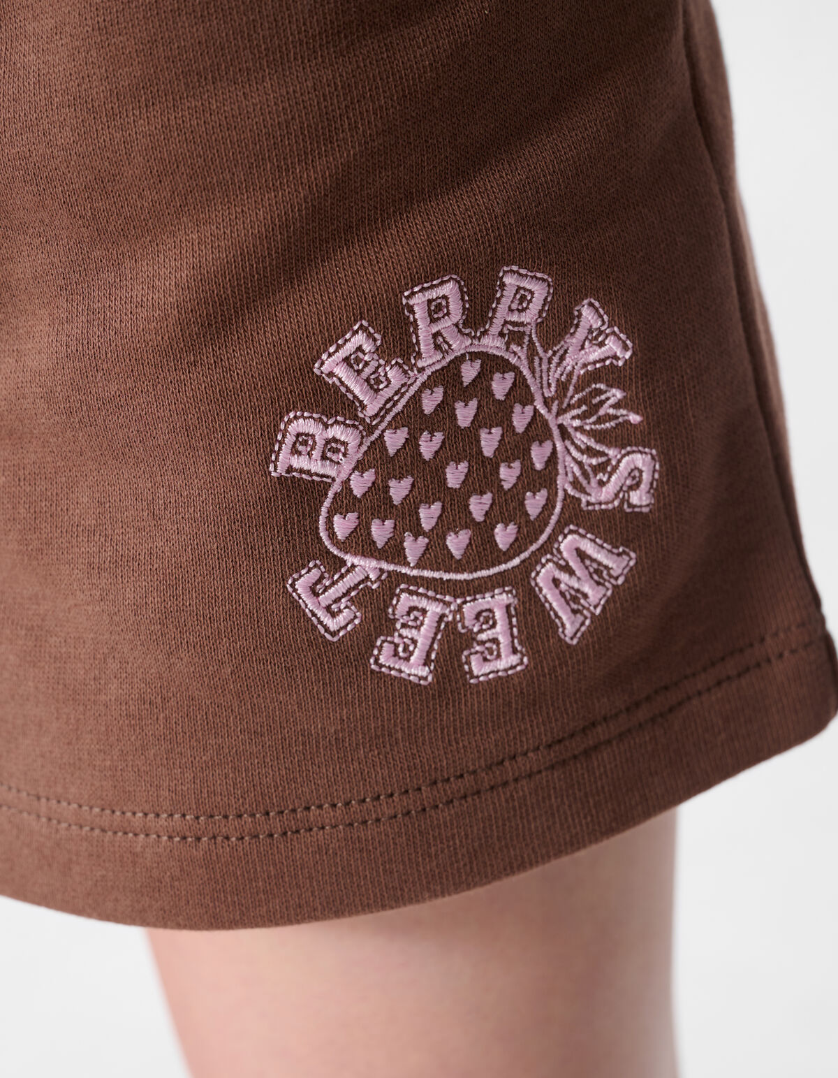 Washed Strawberry Short Bruin