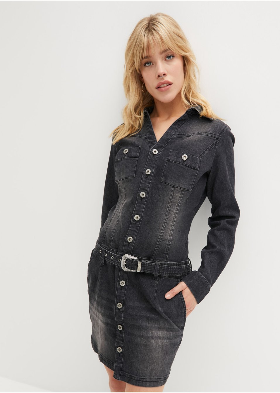 Robe en jean avec ceinture