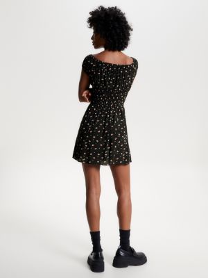 Vestido curto com estampa geométrica delicada