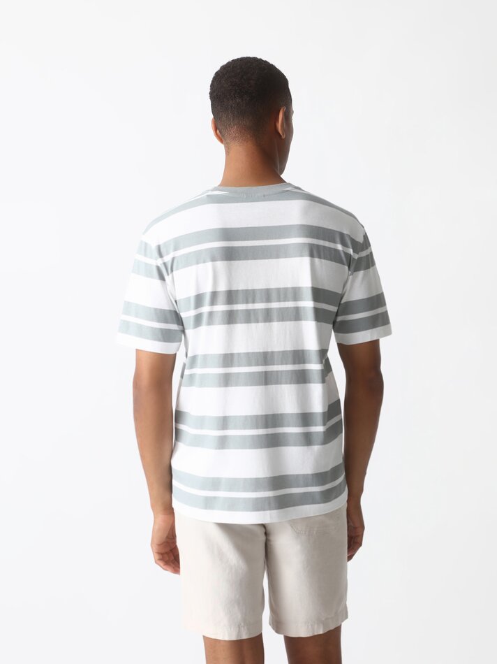 Camiseta com estampa listrada - Azul médio