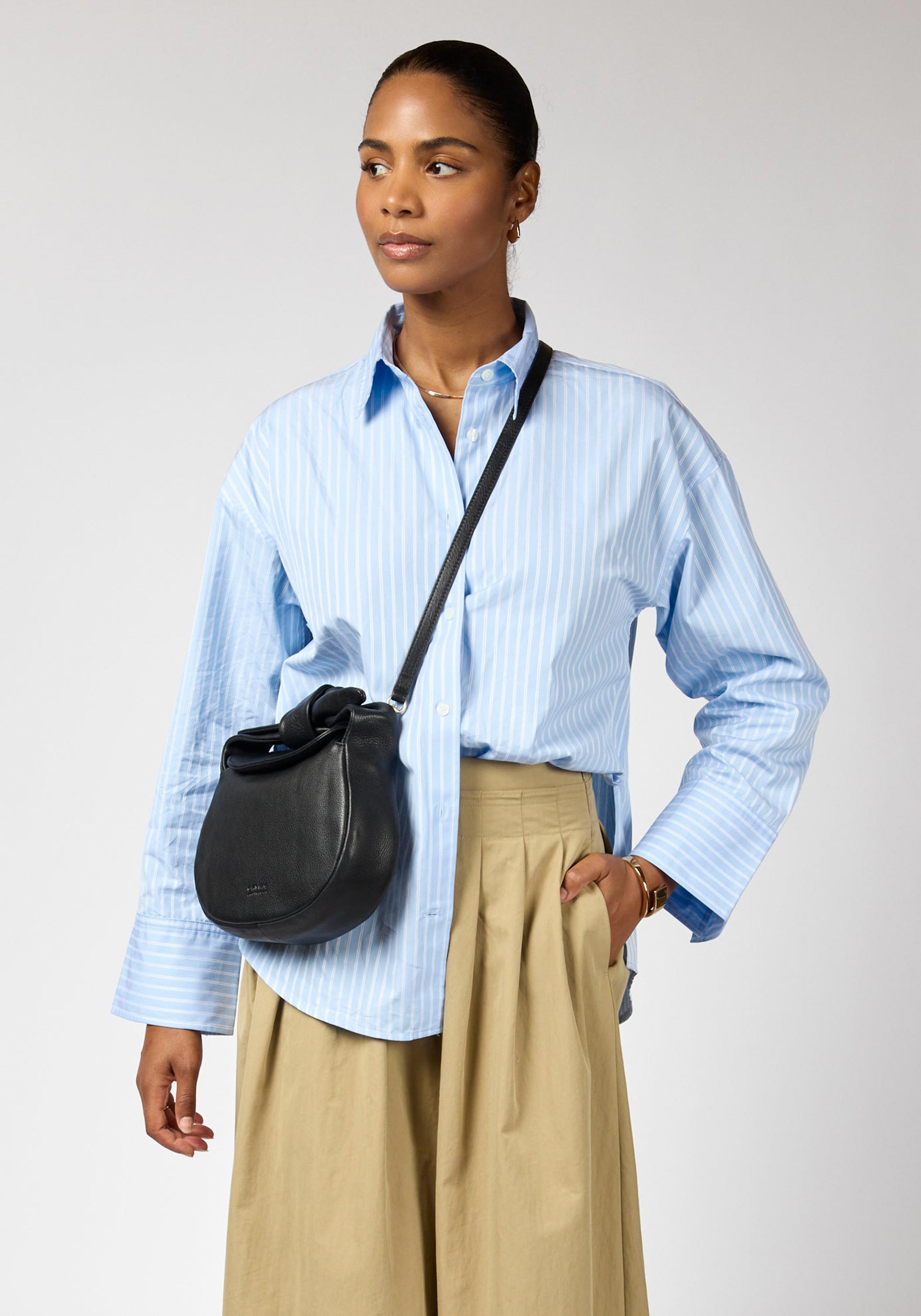 O My Bag Handtasche Coco Croissant Soft Grain Leather Black