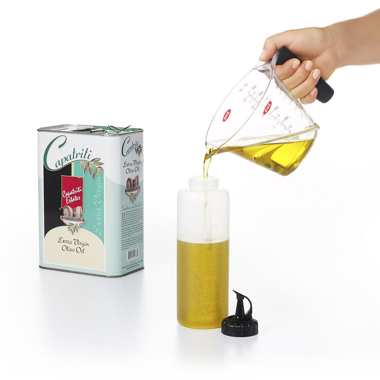 OXO Chef's Squeeze Bottle - Medium