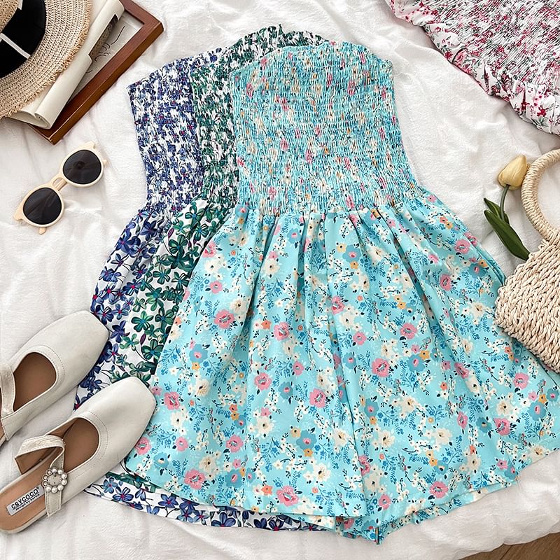 Babique - Romper met bloemenprint en smokwerk