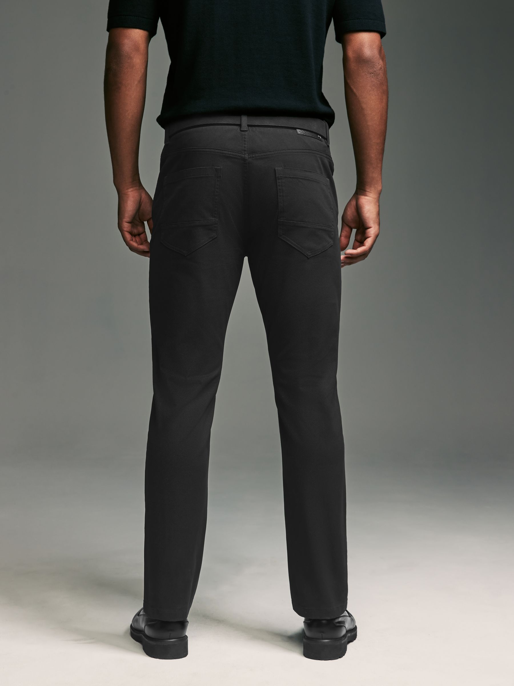 Zwart - Slim fit modieuze bedrukte stretchy chino's met riem