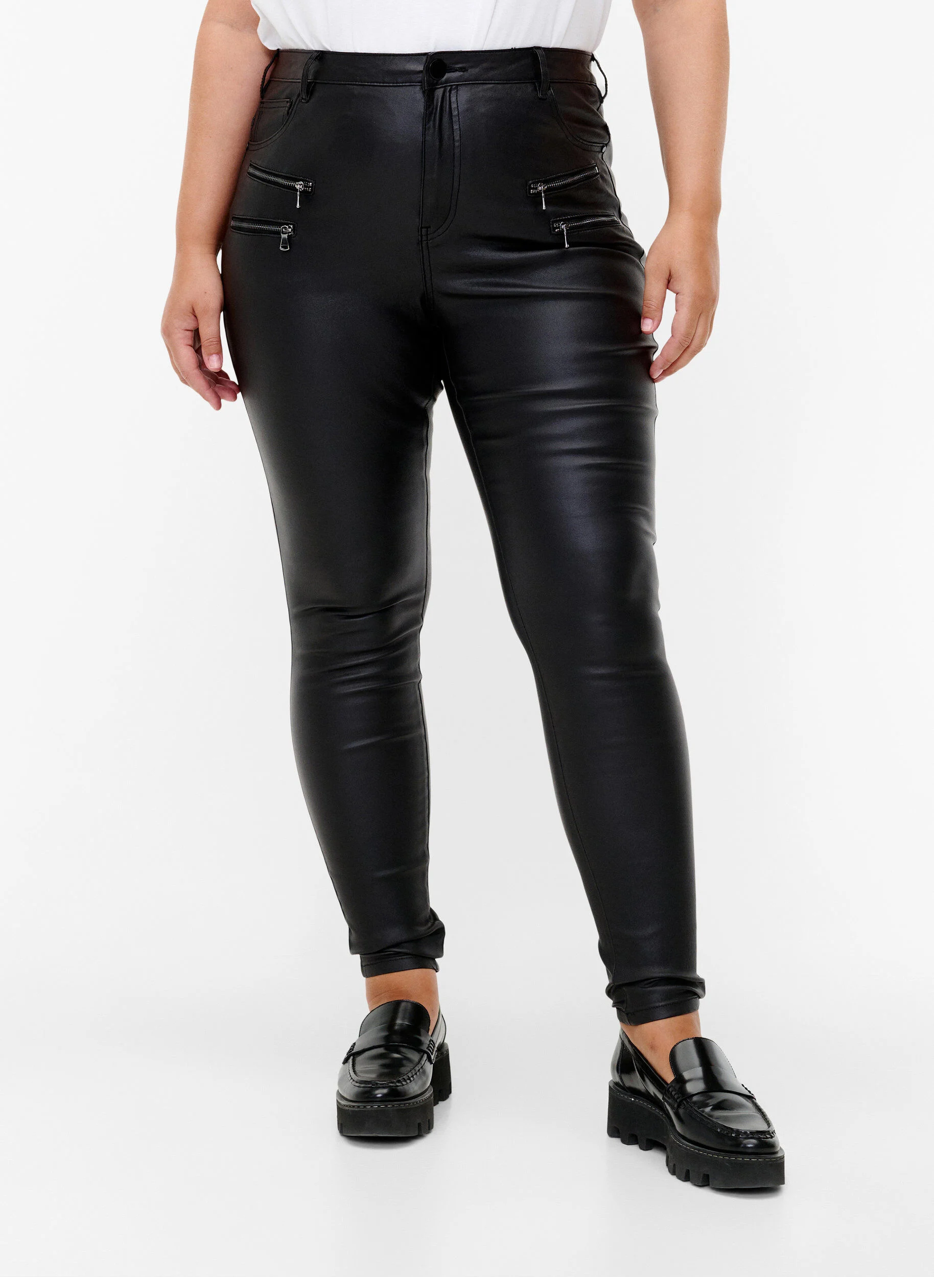 Coated Amy jeans med lynlåsdetalje