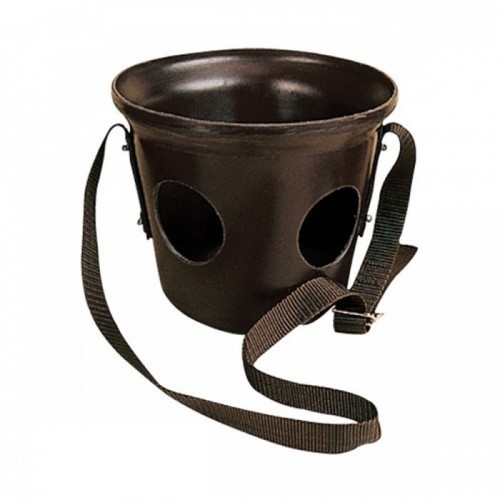 Focinheira marrom para pastoreio de cavalos