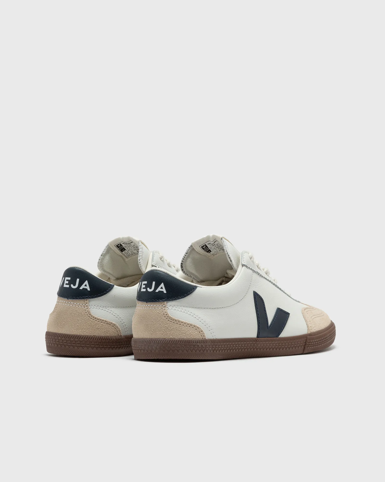 Veja VOLLEY O.T. LEATH