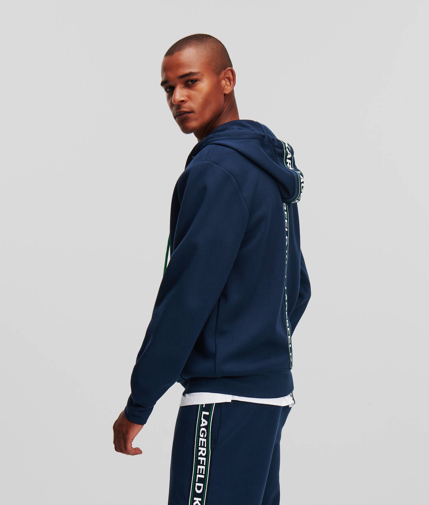 SWEAT À CAPUCHE ZIPPÉ AVEC GALON À LOGO KARL