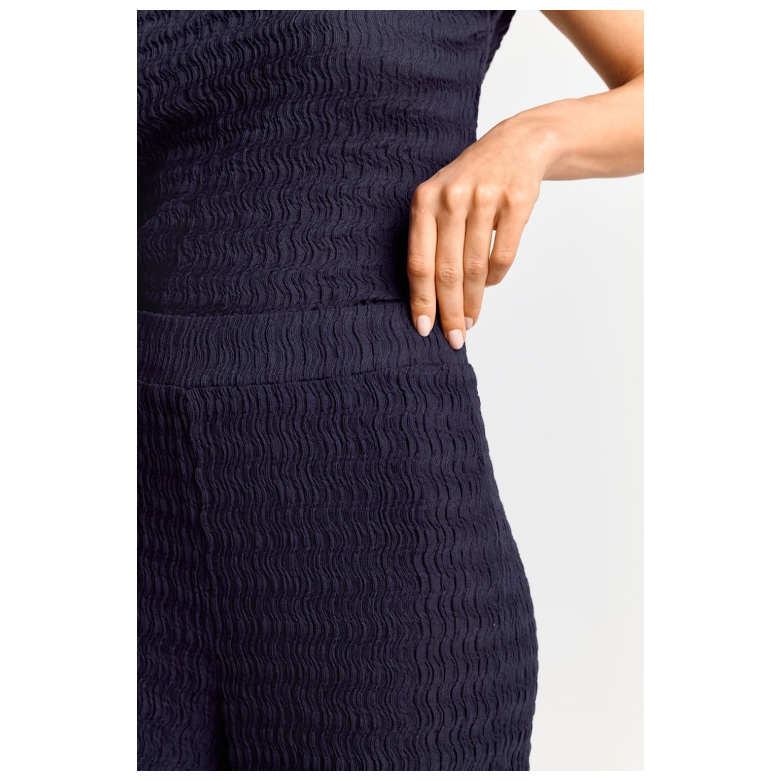 Rich & Royal Crinkled straight leg pants