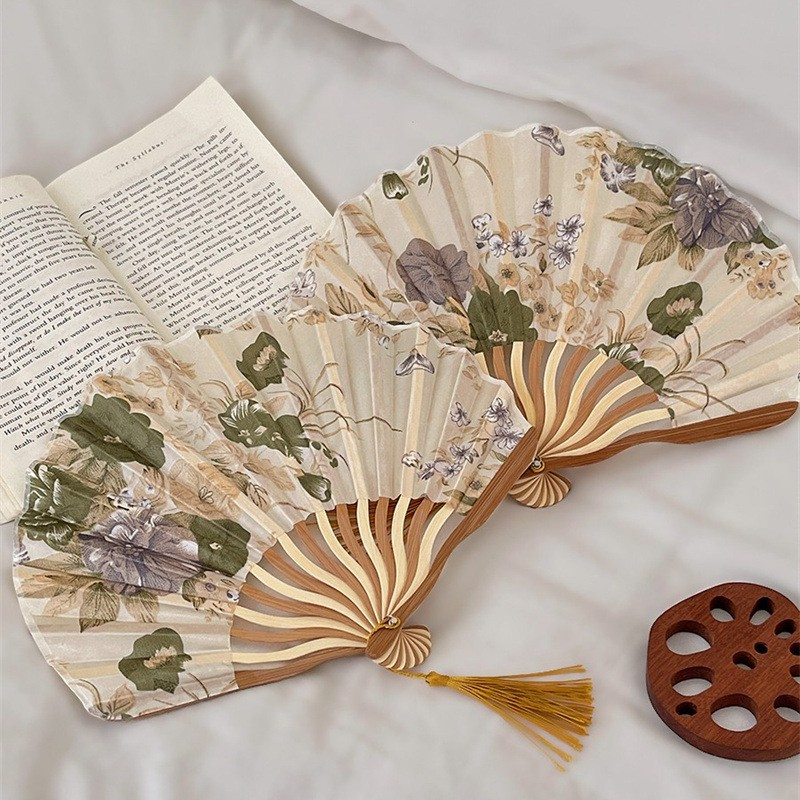 Bambus Fächer Faltbarer Handfächer Sommer Fan mit Quasten Anhänger Blumen - Beige