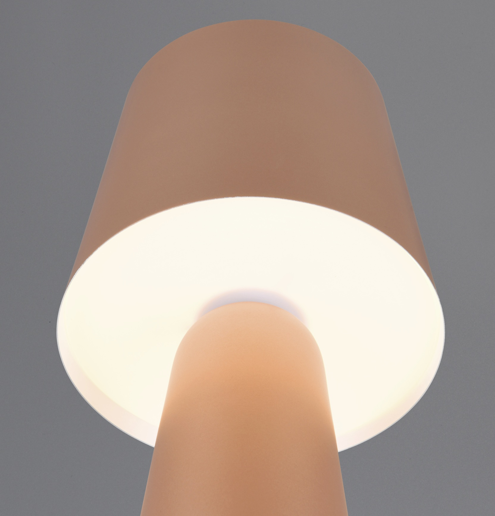NUBIAN TAFELLAMP MAT ZWART