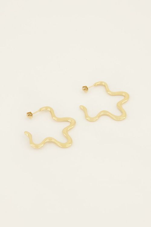 Swirl oorhangers met golvende vorm