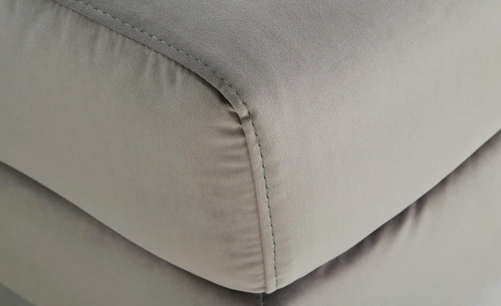 uno Ecksofa mit elektrischer Relaxfunktion Hedy