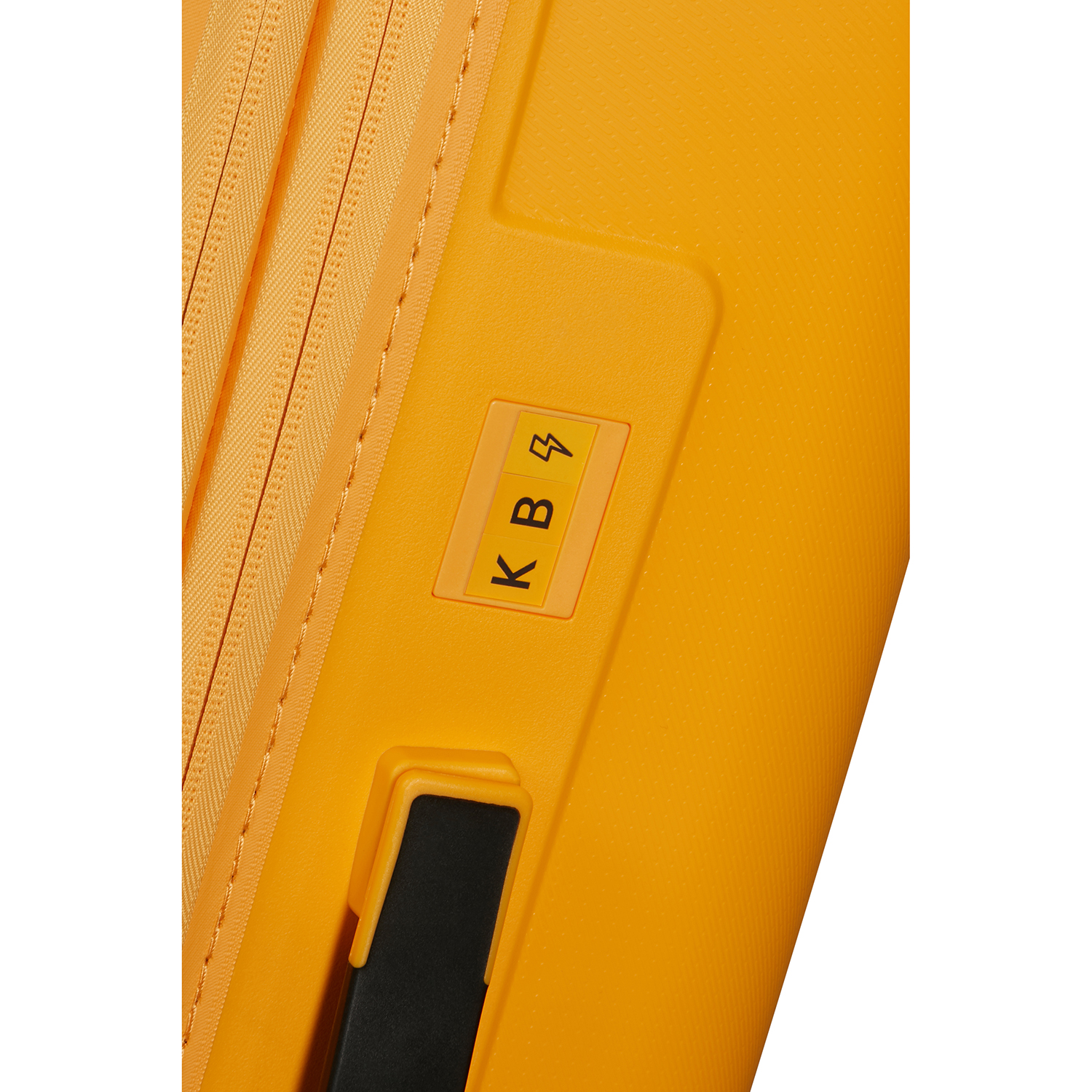 American Tourister Dashpop Spinner 77 Exp golden yellow