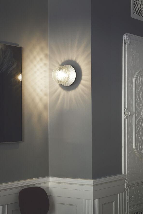 Nuura Liila 1 Medium IP44, light silver / optic clear Light silver /optic