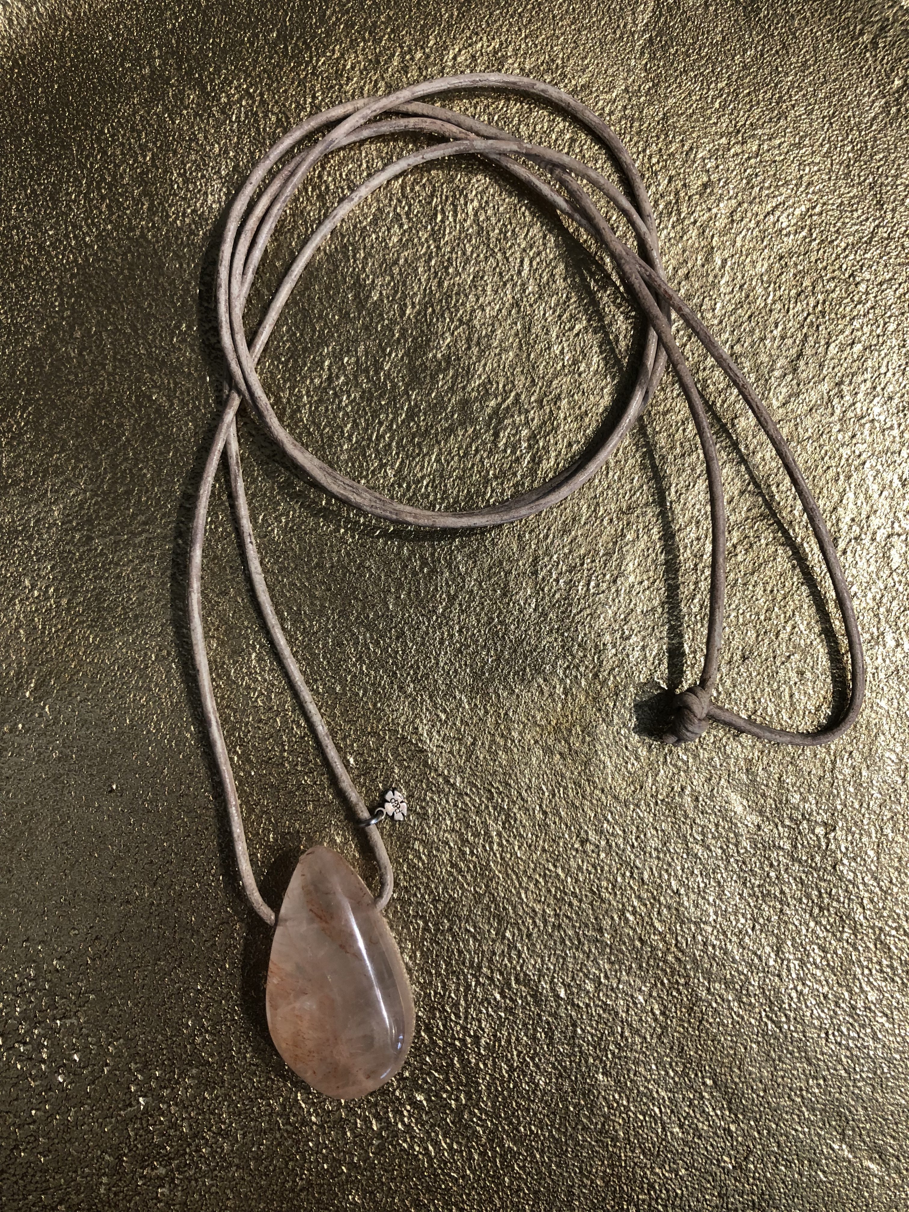 Pimps & Pearls- Ketting- Beige