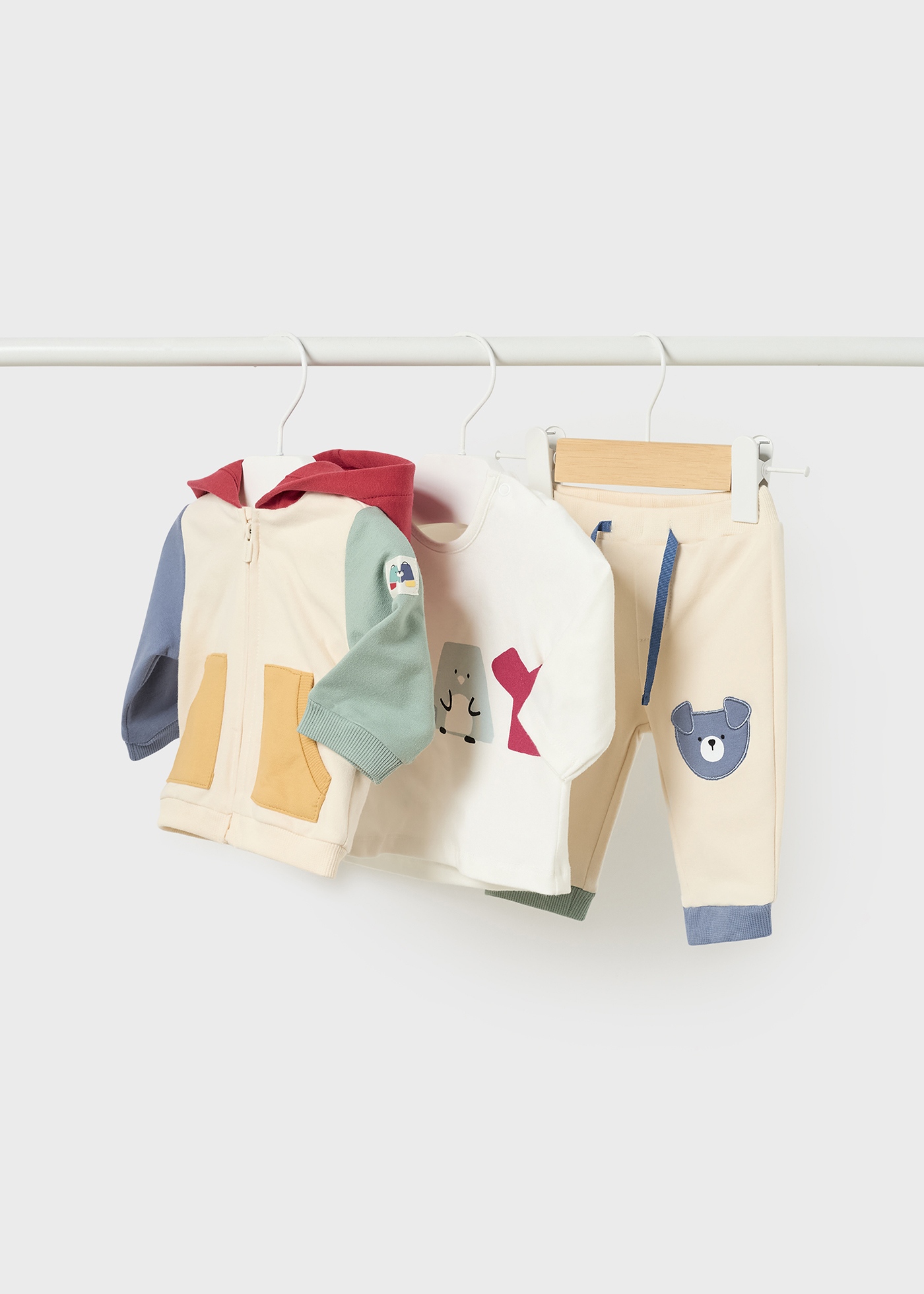 Conjunto de moletom de 3 peças Better Cotton para recém-nascidos