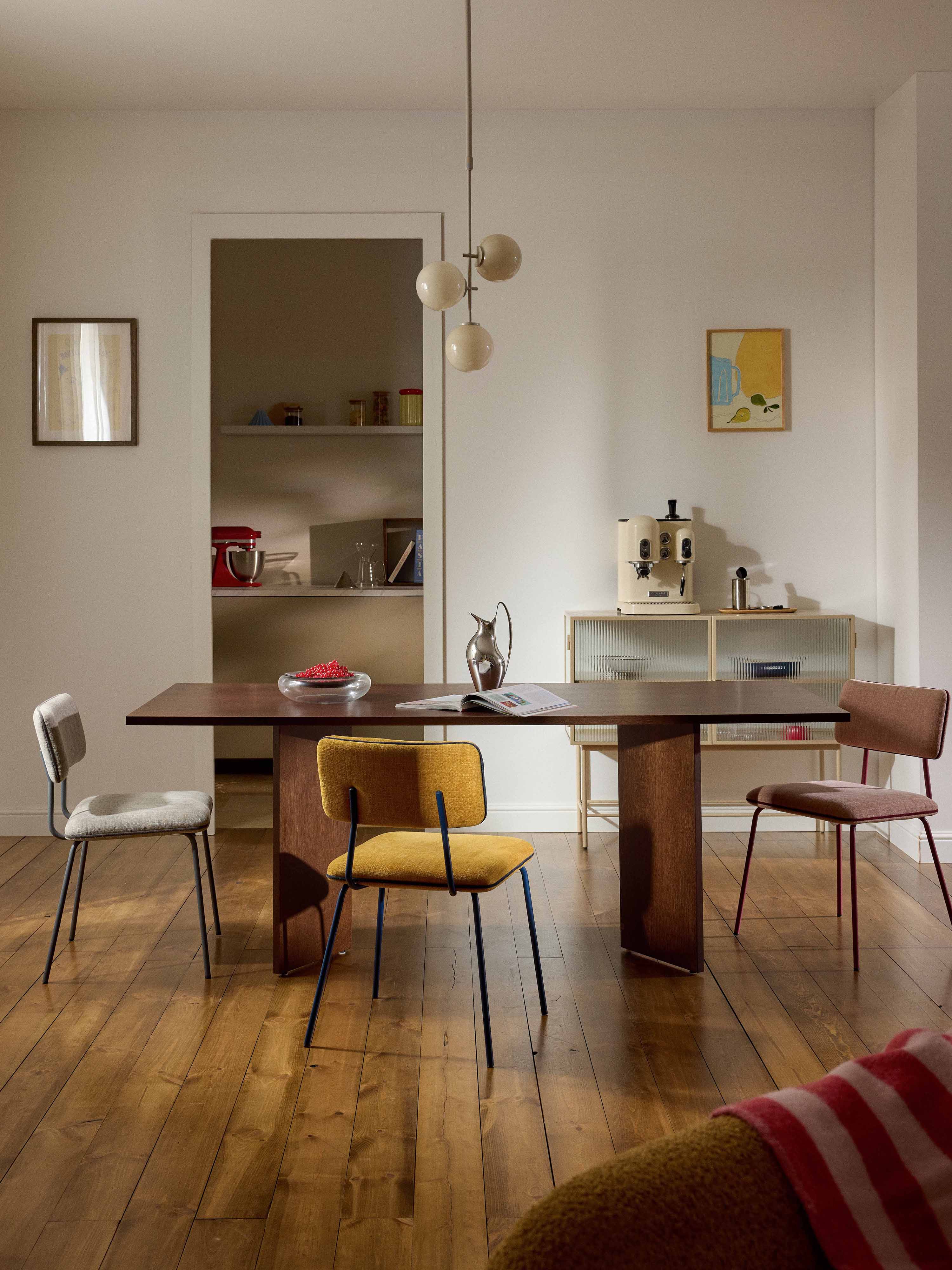 Houten eettafel Toni, in verschillende formaten