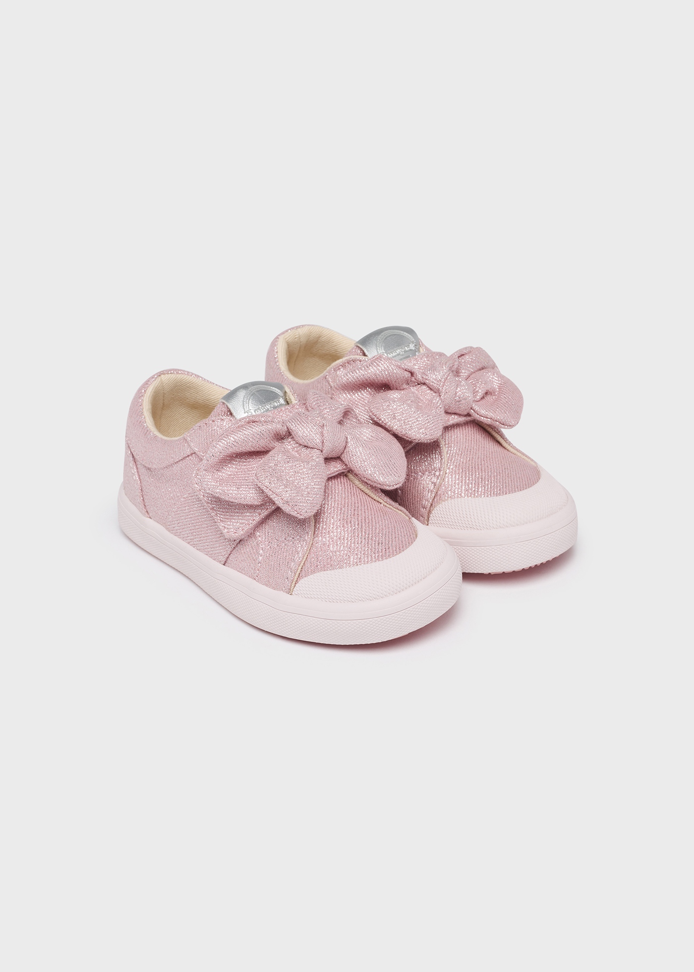 Conjunto esportivo para bebê com laço