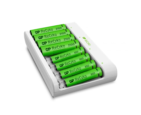 GP ReCyko Charger (USB) E811, 8-laddkanaler NiMH, 4 x AA 2100mAh   4 x AAA 850mAh NiMH-batterier