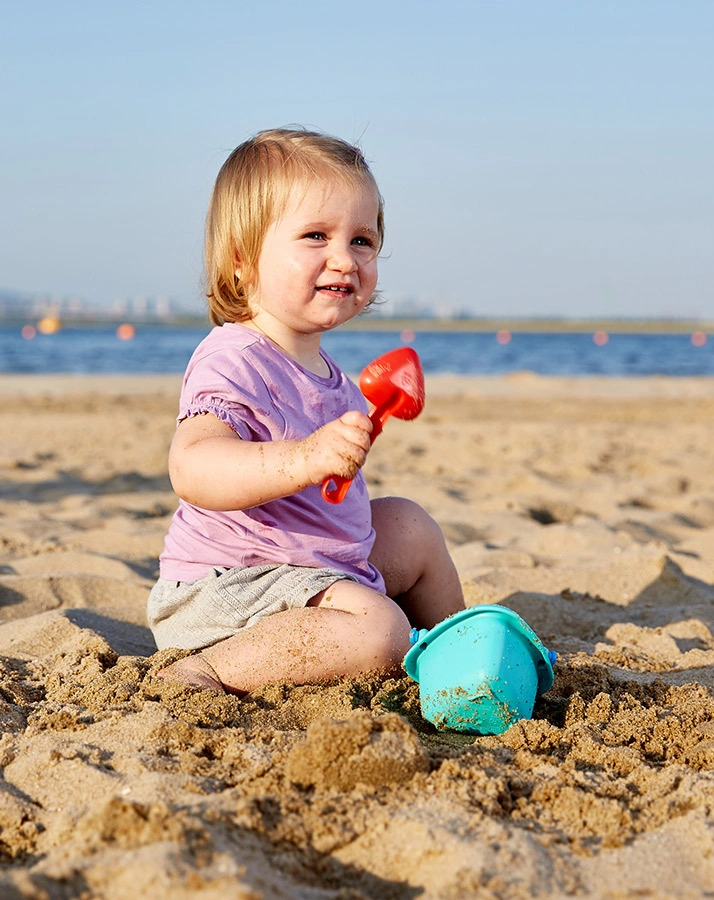 Sandspielzeug BABYEIMER & SCHAUFEL in türkis/rot