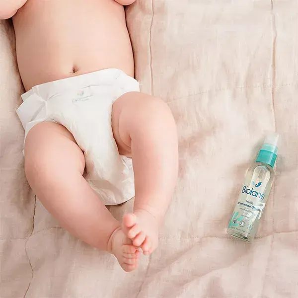 Biolane - Huile d'Amande Douce - Bébé - Hydrate & protège - 75ml