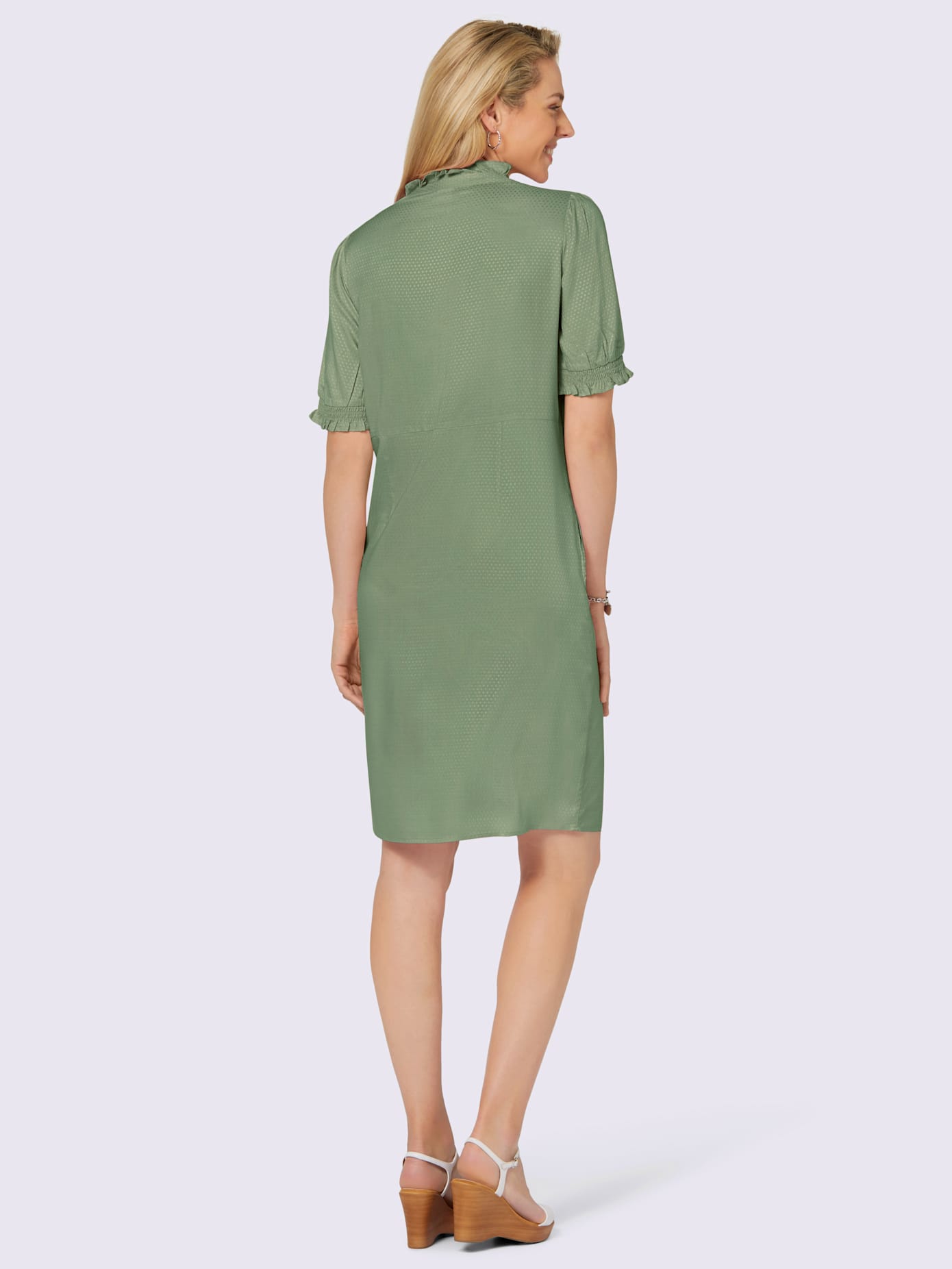 Robe coupe affinante
