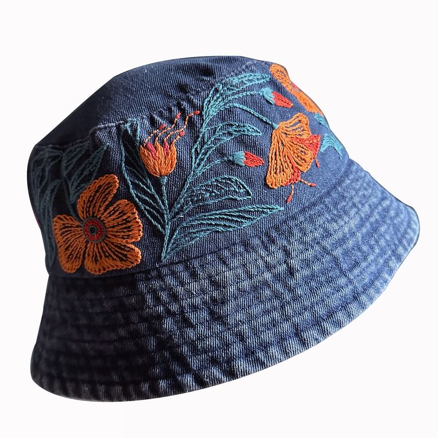 Embroidery Kingdom - DIY borduurpakket voor een denim bucket hat (verschillende ontwerpen)