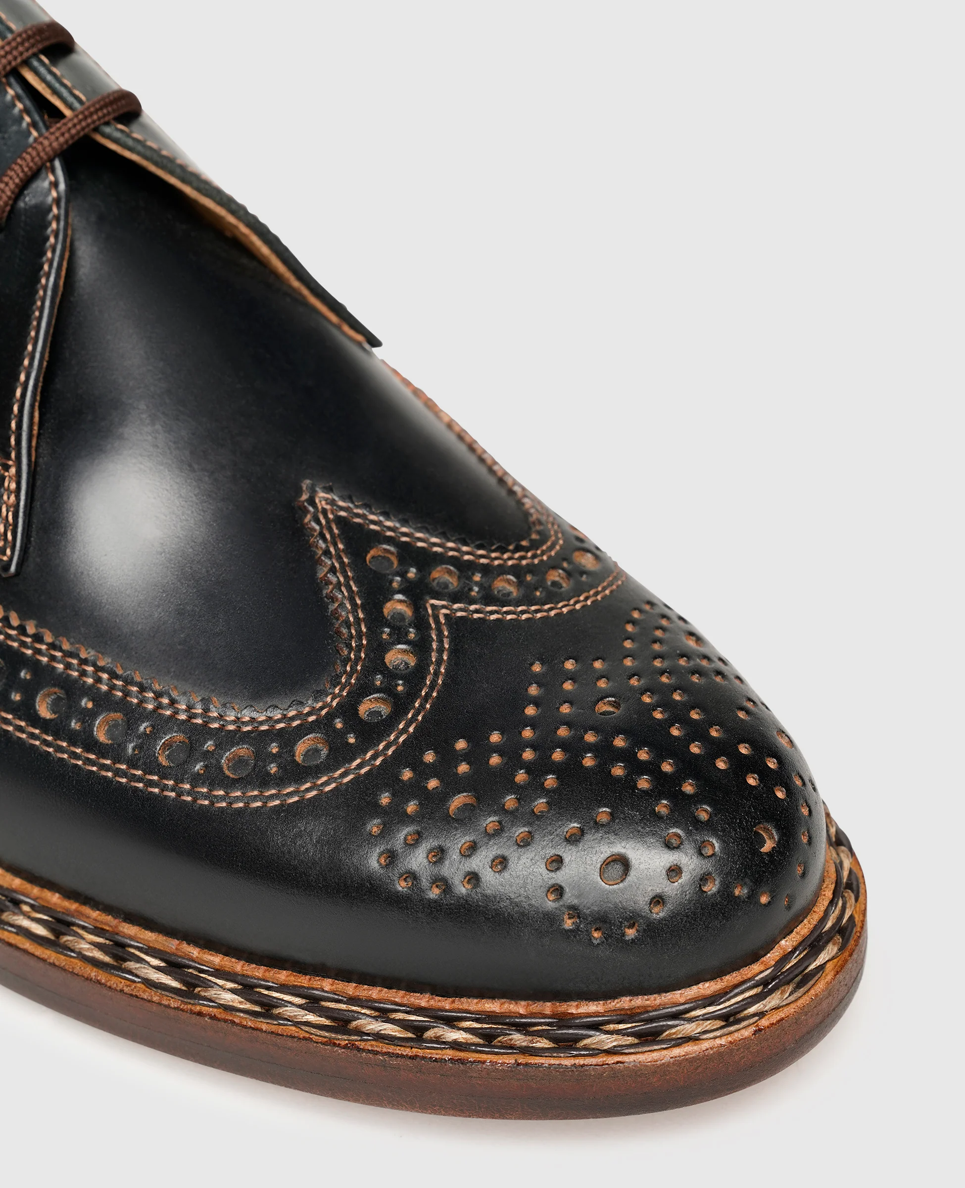 Buda Full-Brogue C