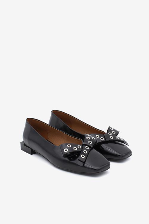 Angel Alarcon 25504 Adelia egidio negro